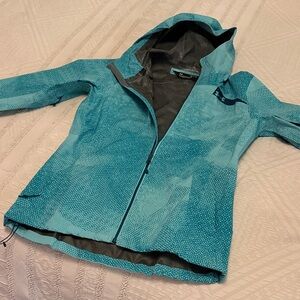 Under Armour Women's Blue Patterned Ski Jacket